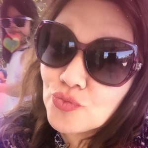 Meet your Posher, Bee